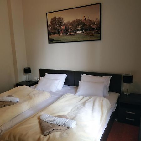 Guest House Vila Lujza Palić Zimmer foto